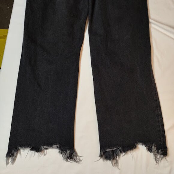 WE THE FREE Black Distressed Cropped Jean Straight Mid Rise Boho Grunge Soft 28 - Picture 14 of 15